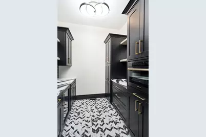 2324 Hard Rock Way, Hinckley, OH 44233 - Photo 7