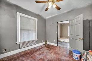 2346 Livingston Ave, Lorain, OH 44052 - Photo 9