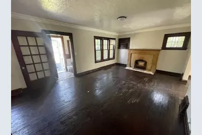 18402 Edgerton Road, Loveland, OH 44119 - Photo 7