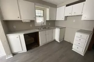 18402 Edgerton Rd, Loveland, OH 44119 - Photo 5