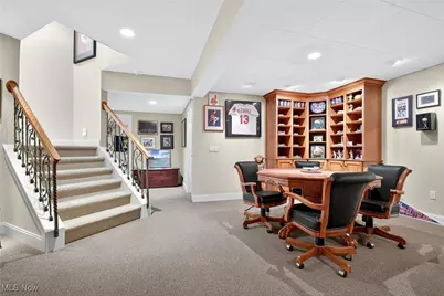 18100 Hawksmoor Way, Chagrin Falls, OH 44023 - Photo 37