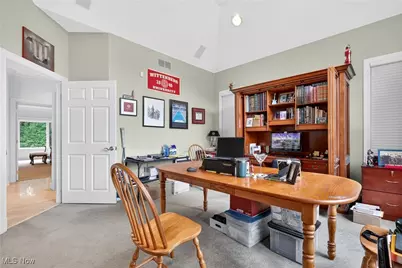 18100 Hawksmoor Way, Chagrin Falls, OH 44023 - Photo 47