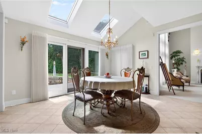 18100 Hawksmoor Way, Chagrin Falls, OH 44023 - Photo 17