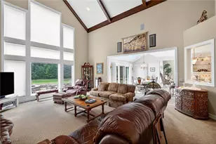 18100 Hawksmoor Way, Chagrin Falls, OH 44023 - Photo 19