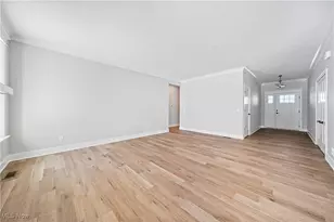 1572 Championship Cir SE, Massillon, OH 44646 - Photo 3