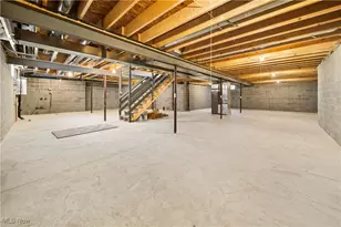 1572 Championship Cir SE, Massillon, OH 44646 - Photo 29