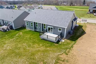 1572 Championship Cir SE, Massillon, OH 44646 - Photo 35