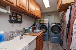 2709 Country Squire St NW, Uniontown, OH 44685 - Photo 17