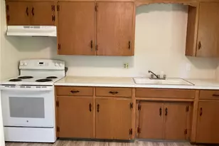 1828 Basil Ave, Youngstown, OH 44514 - Photo 9