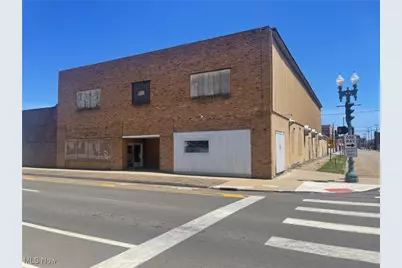 300 Walnut Avenue NE, Canton, OH 44702 - Photo 3