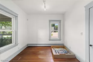 2280 W 10th St, Loveland, OH 44113 - Photo 13