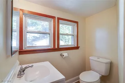 2232 19th Street SW, Akron, OH 44314 - Photo 19