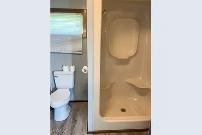 341 Park, Middleport, OH 45760 - Photo 13