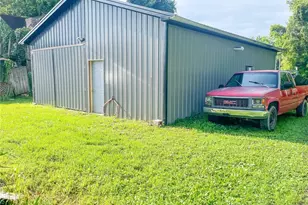 341 Park, Middleport, OH 45760 - Photo 3