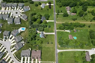 831 Robinson Dr, LaGrange, OH 44050 - Photo 5