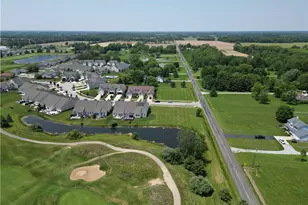 831 Robinson Dr, LaGrange, OH 44050 - Photo 9