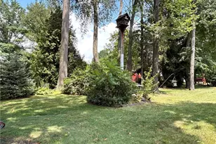 268 S Bayshore Dr, Columbiana, OH 44408 - Photo 33