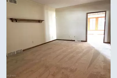 268 S Bayshore Drive, Columbiana, OH 44408 - Photo 7