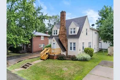 2102 37th Street NW, Canton, OH 44709 - Photo 1