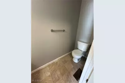 933 W 37th Street, Ashtabula, OH 44004 - Photo 11