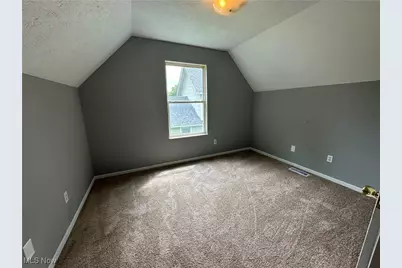 933 W 37th Street, Ashtabula, OH 44004 - Photo 15