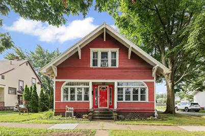 204 E Broad Street, Louisville, OH 44641 - Photo 1