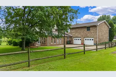 1806 Pennsylvania Avenue, Belpre, OH 45714 - Photo 7