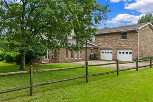 1806 Pennsylvania Ave, Belpre, OH 45714 - Photo 7