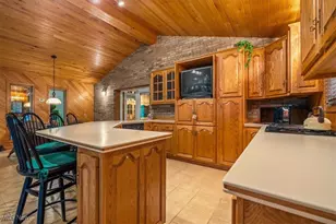 1806 Pennsylvania Ave, Belpre, OH 45714 - Photo 43