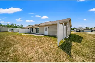 309 Woodland Way #A, Jefferson, OH 44047 - Photo 5