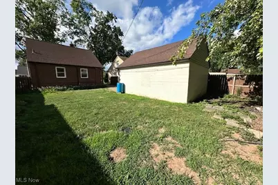 2712 Ralph Avenue, Loveland, OH 44109 - Photo 3