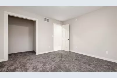 5617 Skyline Dr, Cambridge, OH 43725 - Photo 13