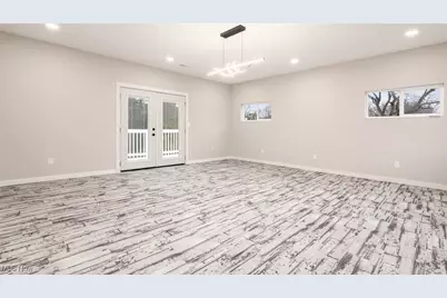 5617 Skyline Dr, Cambridge, OH 43725 - Photo 9