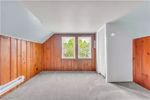 915 Helmsdale Rd, Loveland, OH 44112 - Photo 9