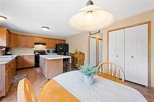 107 Cedar Glen, Chardon, OH 44024 - Photo 11