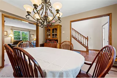 107 Cedar Glen, Chardon, OH 44024 - Photo 9