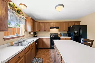 107 Cedar Glen, Chardon, OH 44024 - Photo 13