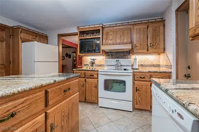 5820 Kildare Circle NW, Canton, OH 44718 - Photo 23