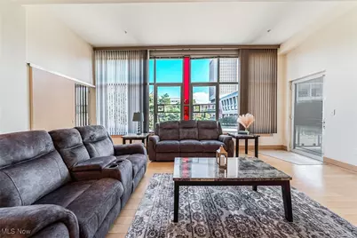 2030 Euclid Avenue #201, Loveland, OH 44115 - Photo 7