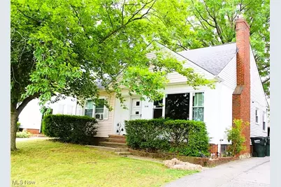 11100 Wallingford Avenue, Garfield Heights, OH 44125 - Photo 1