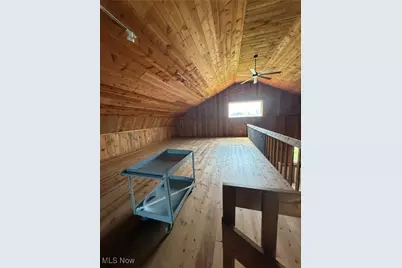 9189 E Pike, Norwich, OH 43767 - Photo 21