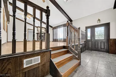 100 E Decker Drive, Green Hills, OH 44131 - Photo 5