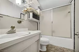 100 E Decker Dr, Green Hills, OH 44131 - Photo 19