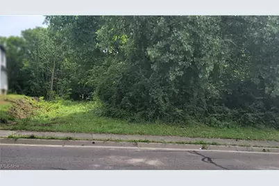 East Avenue, Akron, OH 44307 - Photo 1