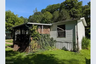 422 Sand Ridge Road, Millstone, WV 25261 - Photo 5