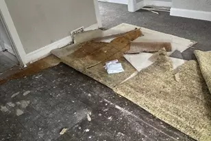 14705 Alder Ave, East Cleveland, OH 44112 - Photo 9