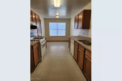 2954 Megan Circle, Youngstown, OH 44505 - Photo 5
