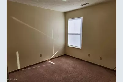 2954 Megan Circle, Youngstown, OH 44505 - Photo 11