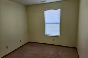 2954 Megan Cir, Youngstown, OH 44505 - Photo 13