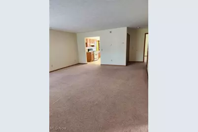 2954 Megan Circle, Youngstown, OH 44505 - Photo 3